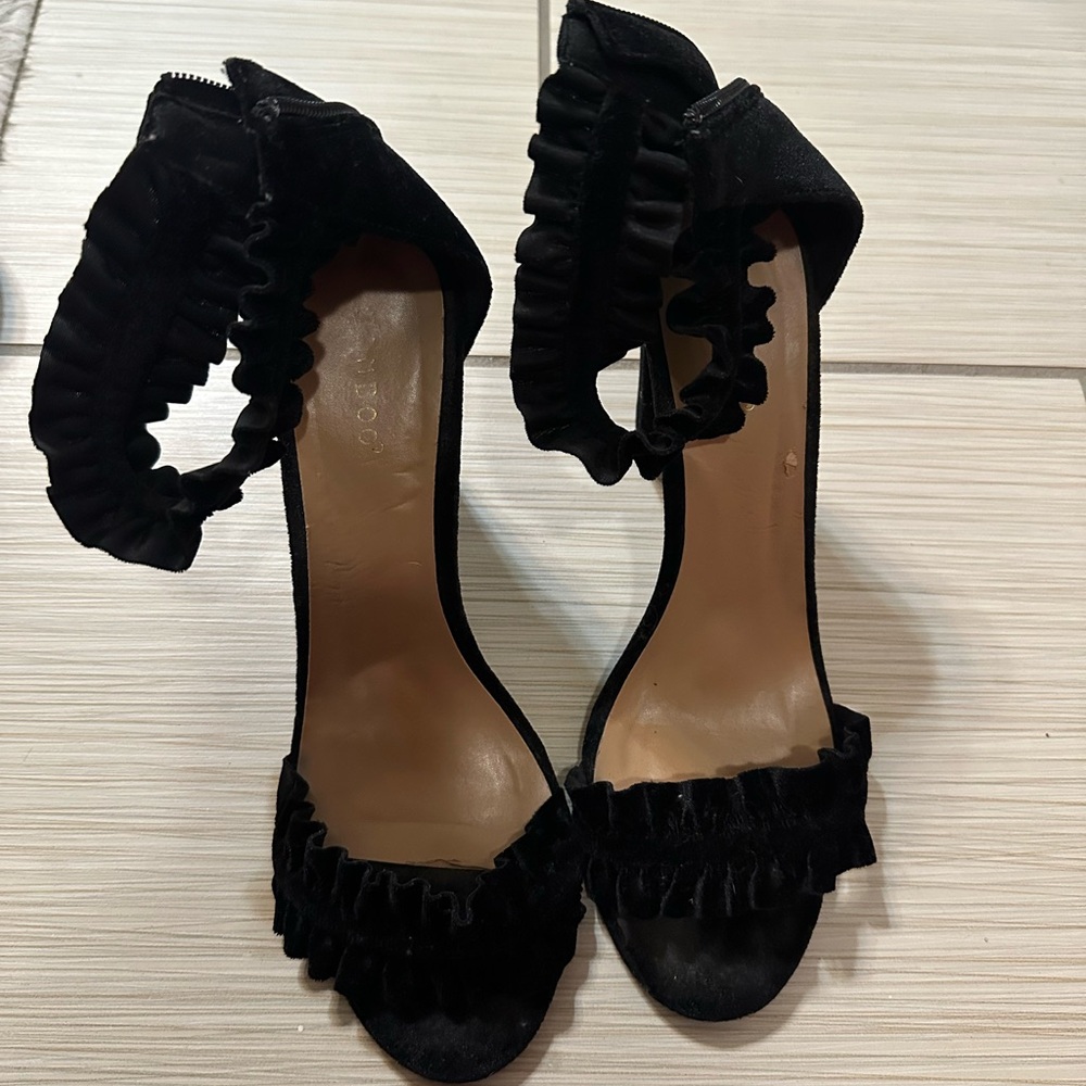 Women’s Felt Black Heels